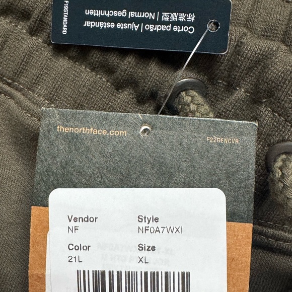 The North Face Joggers - Picture 3 of 5